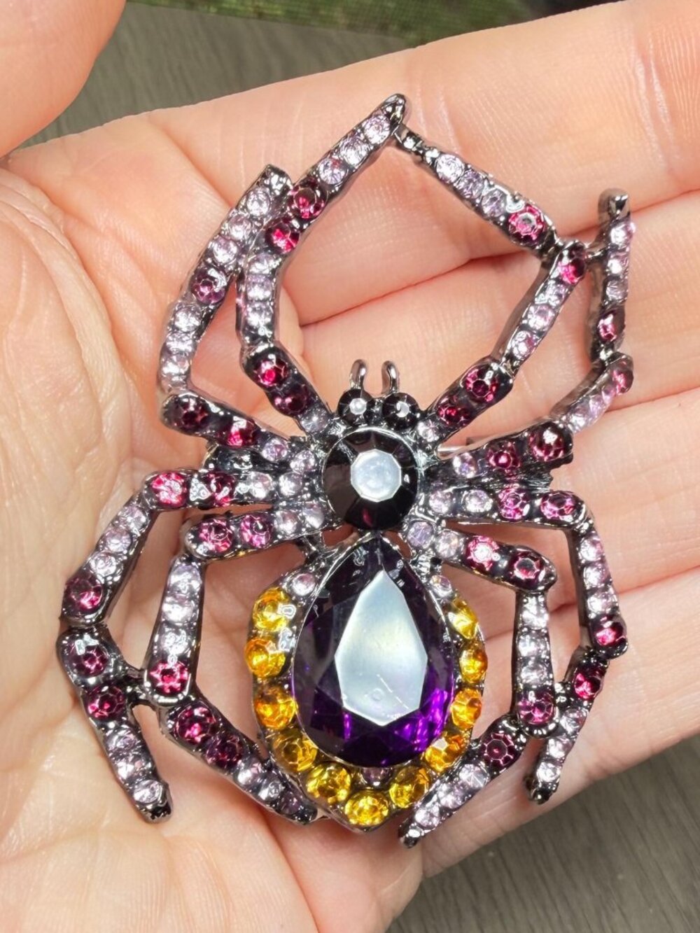 Spider Brooch Purple Rhinestone Halloween Arachnid Pin Black Tone Jewelry